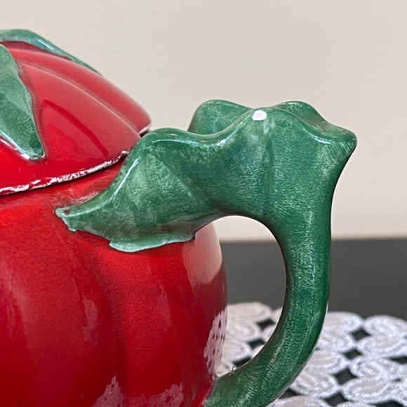 Vintage Tomato Sugar Bowl - Picture 3 of 11